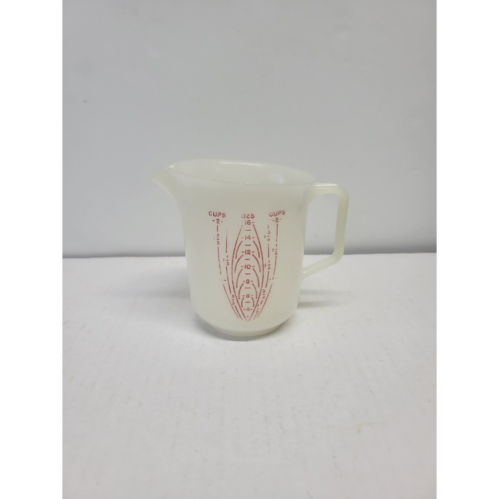 Tupperware Vintage 2 Cup Measuring Pitcher Red Lettering White Plastic 16 oz
